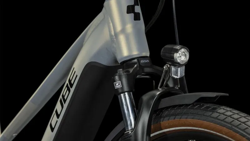 2023 Cube Touring Hybrid Pro 625 Trapeze Electric Bike - PearlySilver/Black-2